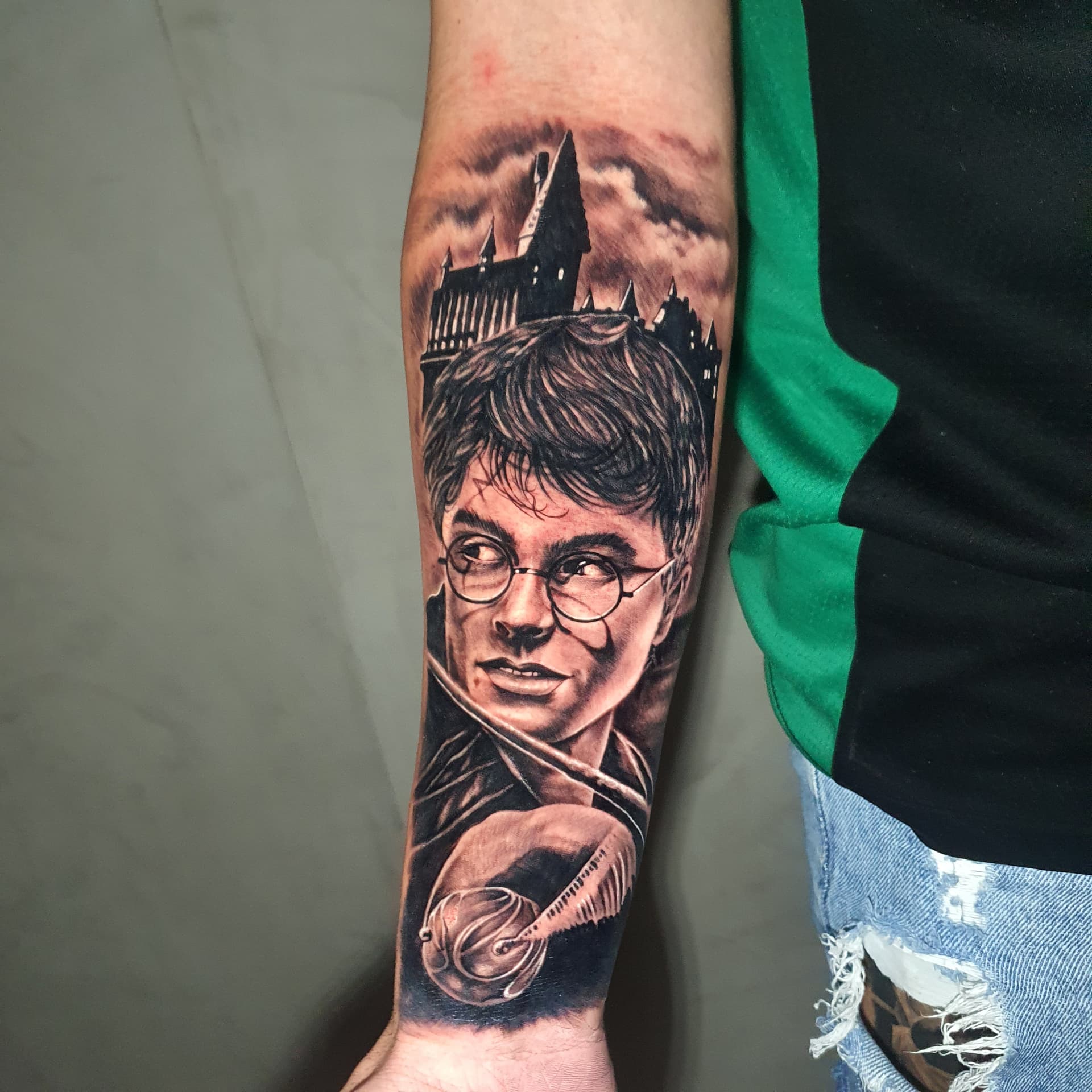 Retrato Harry Potter — Retrato realista no antebraço, por Luiz Henrique